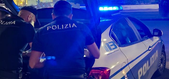 Tenta di rubare in un winebar in centro a Catania: arrestata una plurupregiudicata
