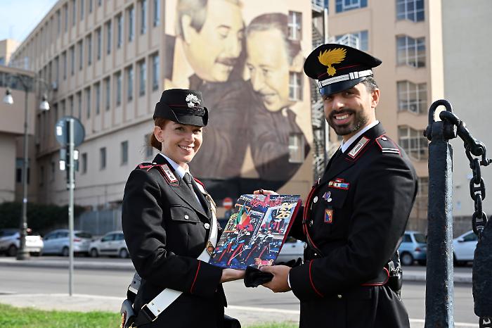 Presentato anche a Palermo il calendario dei carabinieri 2026