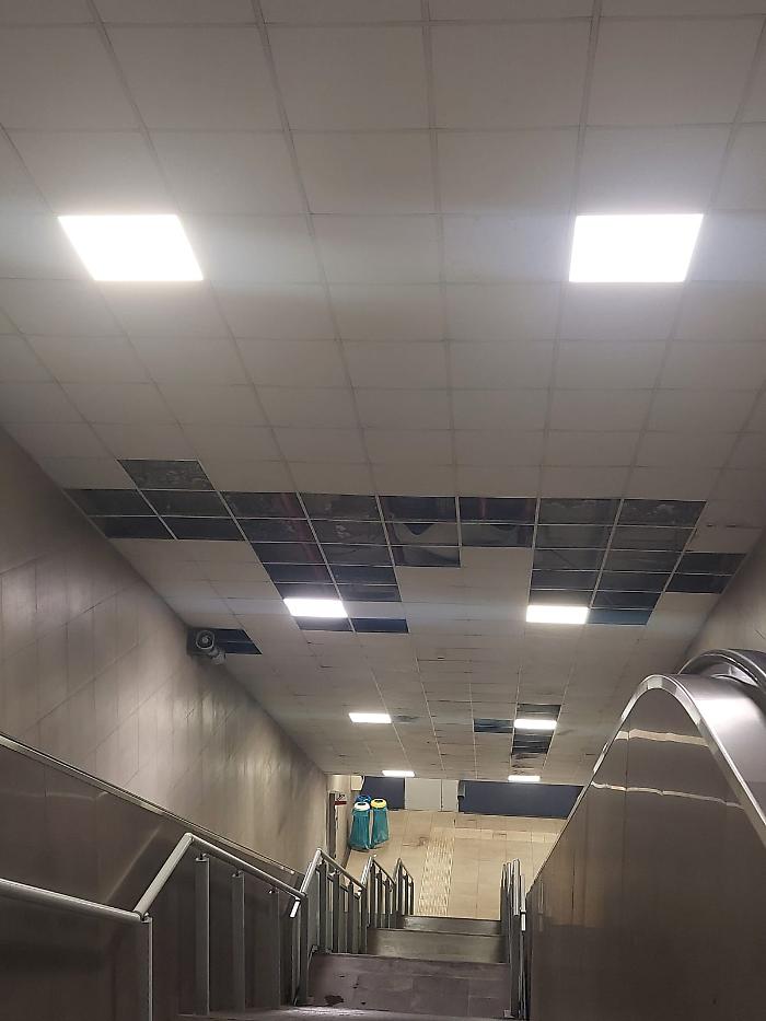 Catania: infiltrazioni d'acqua e buchi nel tetto alla stazione Nesima