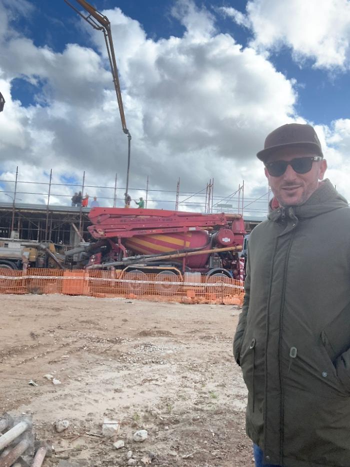 Vittoria, sopralluogo al cantiere della scuola dell'infanzia e a piazza Berlinguer