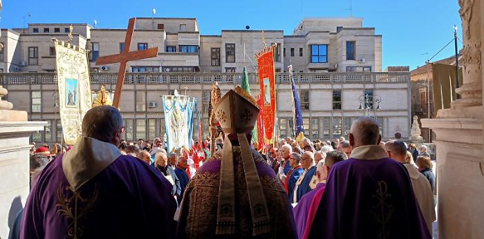 Giubileo diocesano delle confraternite a Ragusa, il messaggio del vescovo La Placa
