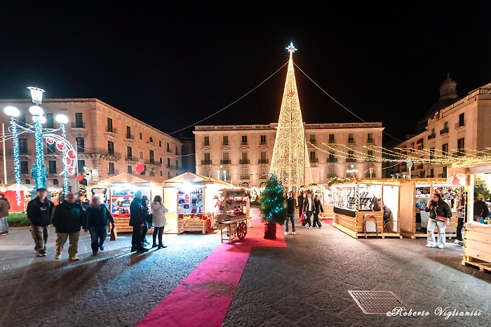 Natale, "Notte bianca" a Catania : cosa si potr&agrave; fare gratuitamente o ad 1 euro in giro per la citt&agrave;