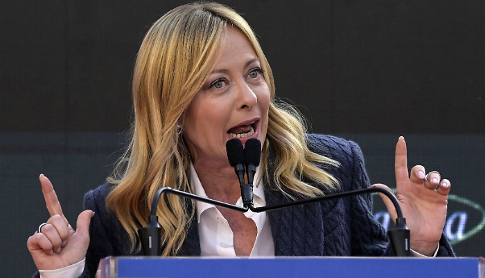 Atreju, l&rsquo;ora di Giorgia: il &ldquo;pantheon al contrario&rdquo; e la sinistra nel mirino