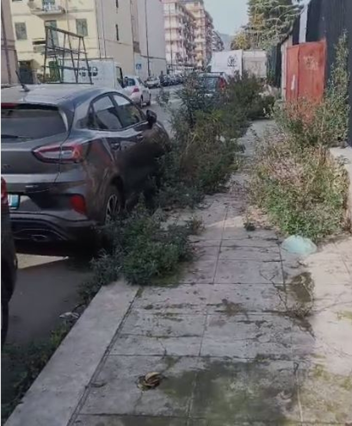 Il marciapiede di via Bernini