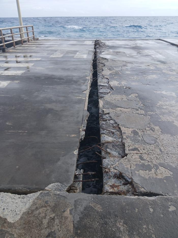 Stromboli, i danni al molo di Scari bloccano i rifornimenti, chiesto un incontro urgente al sindaco