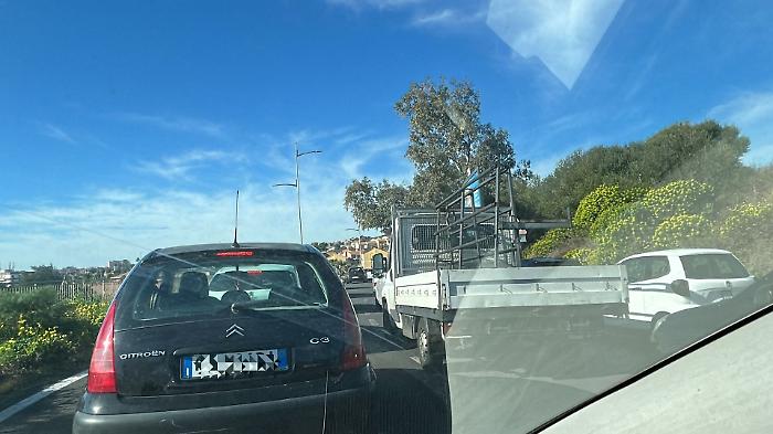Traffico infernale alla Circonvallazione, il sindaco di Catania si scusa sui social: &laquo;Molte cose non hanno funzionato&raquo;