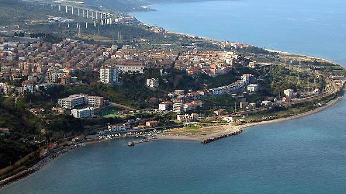 Santo Stefano di Camastra: 24,5 milioni per il porto turistico, tre opere pronte a partire