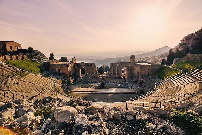 Teatro antico di Taormina, cambiano punteggi e graduatoria: al primo posto chi offre al Parco il "superbonus" del 125 per cento