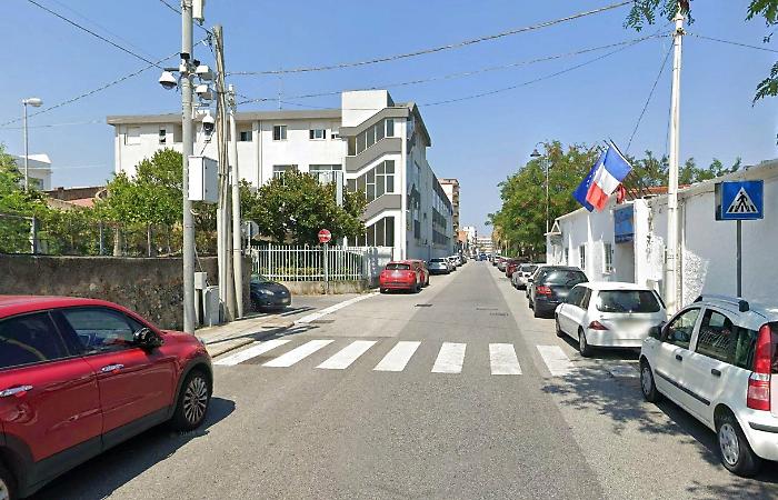 Dramma sfiorato a Milazzo: l'aspiratore della piscina le intrappola i capelli, salvata per miracolo