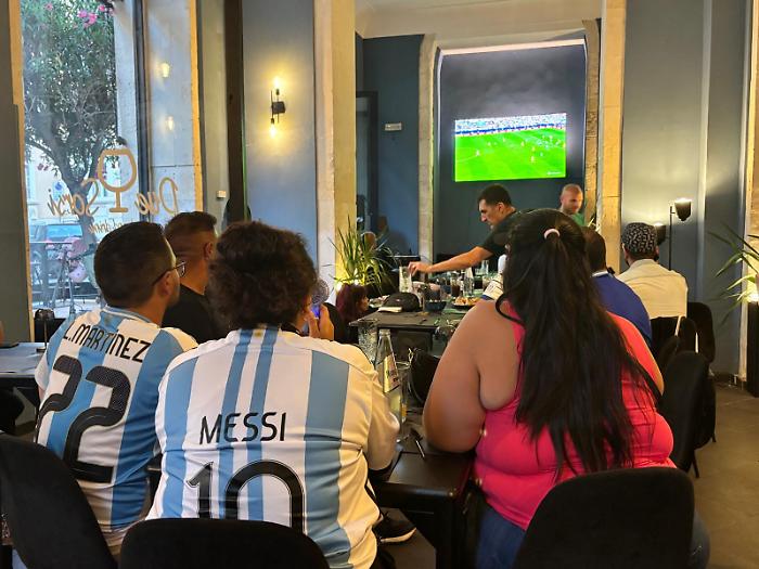 Fra il sapore dell&rsquo;asado e la tensione di una panchina di B: Fernando Spinelli, la passione per il calcio e la comunit&agrave; argentina