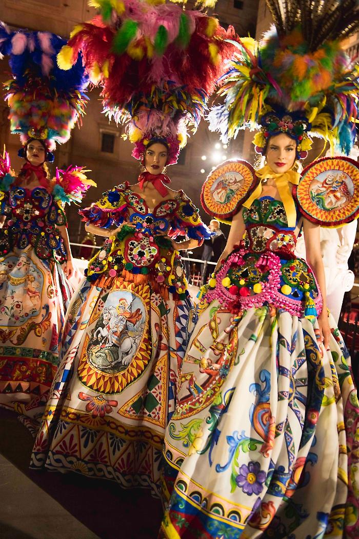 Dolce&Gabbana torna a Taormina: un'estate di alta moda ed eleganza per celebrare il "Fatto a Mano"