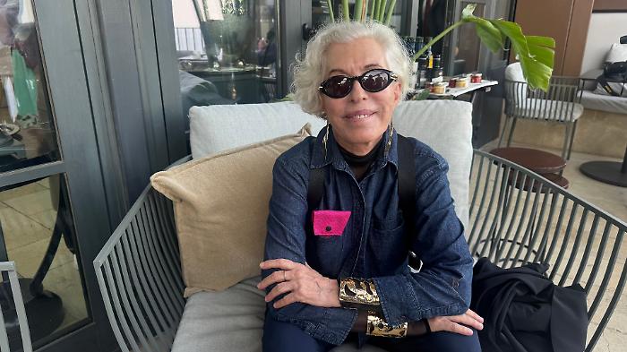 La stilista Chiara Boni: &laquo;La vera bellezza &egrave; libert&agrave;, oggi c'&egrave; tanta omologazione&raquo;
