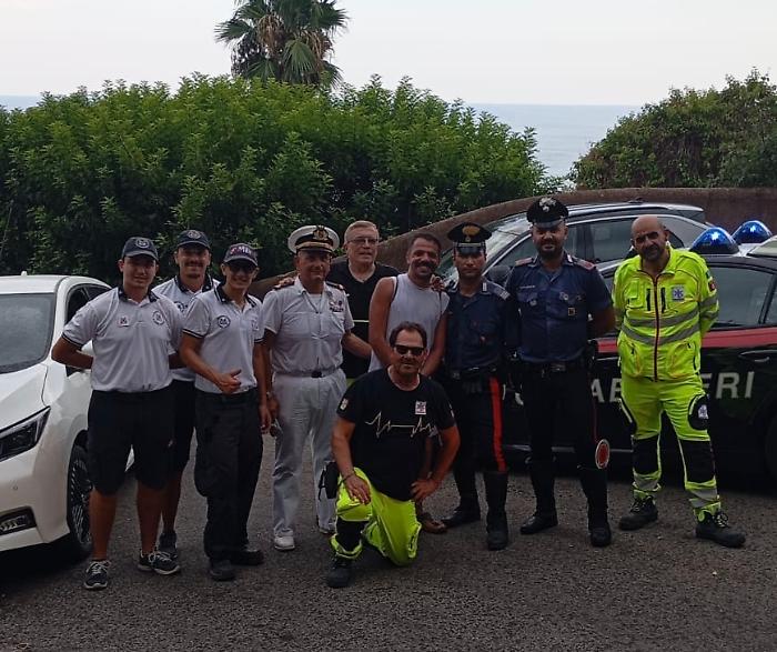 Da Letojanni a Sant'Alessio, la Guardia costiera soccorre due uomini in difficolt&agrave;