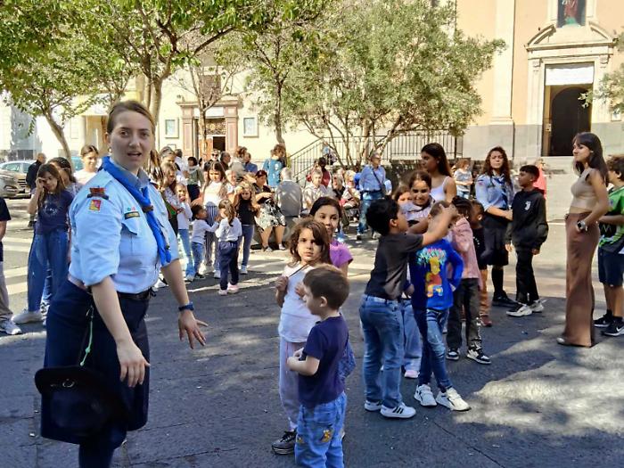 “La festa del giocattolo” in piazza Falcone: l’integrazione fra popoli attraverso il gioco