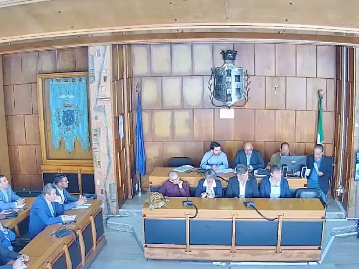 Il bilancio di previsione passa, l’Amministrazione “respira”