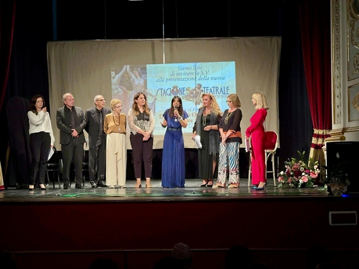 Sipario al Garibaldi di Avola, un cartellone e mille talenti