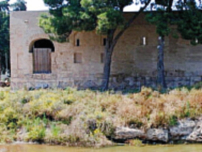Un sentiero verde nel degrado, le scuole convincono la politica