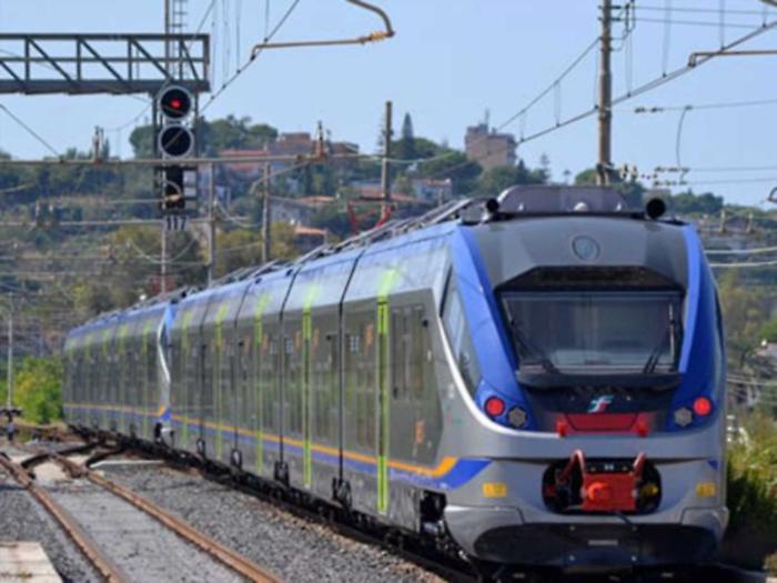 Riprende la circolazione dei treni sulla costa jonica dopo i danni del maltempo