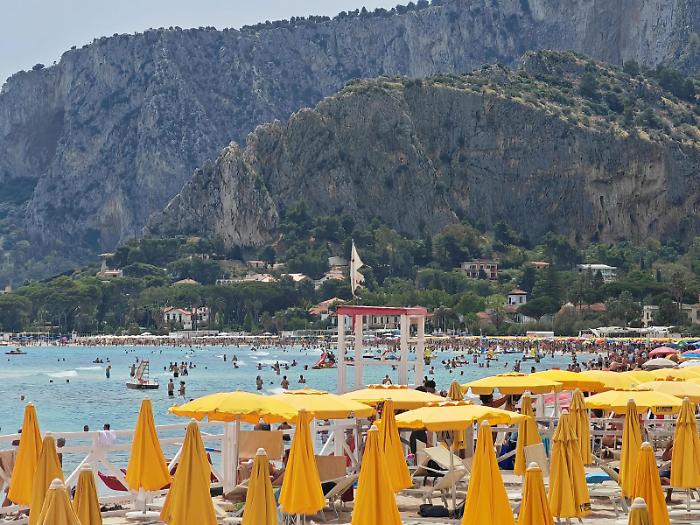 A Mondello senza la Italo Belga &laquo;un concreto pericolo per l&rsquo;ordine pubblico&raquo;. Perch&eacute; la giustizia ha sospeso la revoca della concessione
