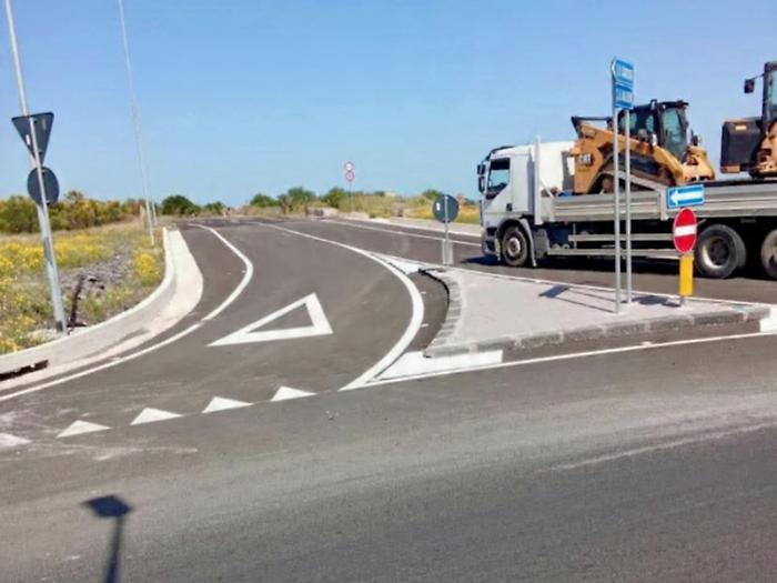 Via Catania riaperta al transito dopo 50 anni  
