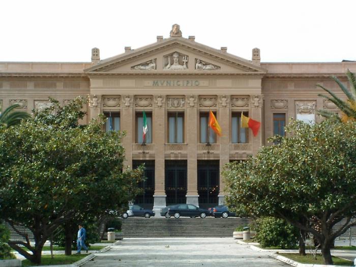 In 5 per la poltrona pi&ugrave; importante di Palazzo Zanca