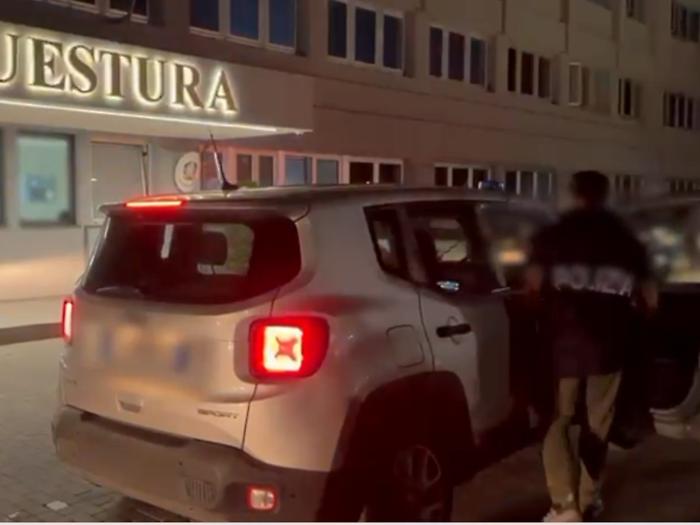 &laquo;L'agente della penitenziaria mi ha consegnato lo zaino ma non sapevo ci fosse l&rsquo;M12&raquo;